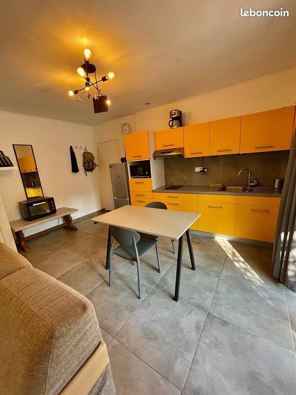 Appartement à louer, 27m², Hyères
