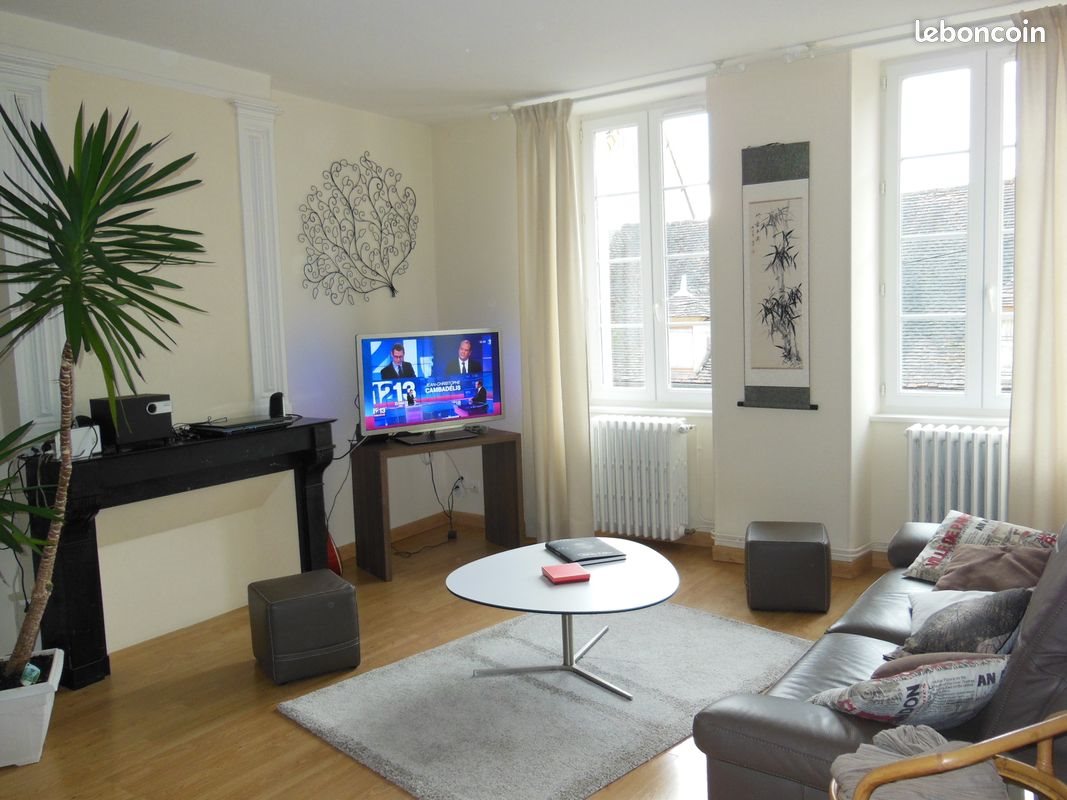 Appartement à louer, 75m², Montmarault
