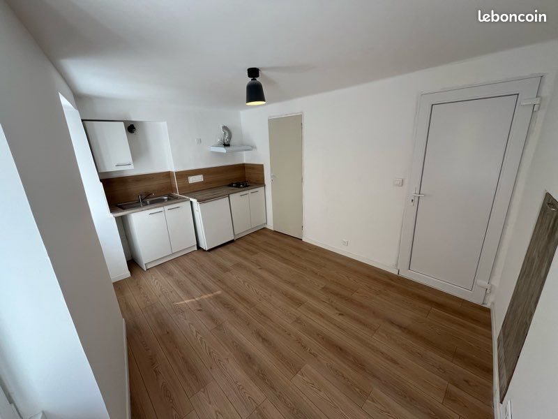 Appartement à louer, 18m², Le Luc