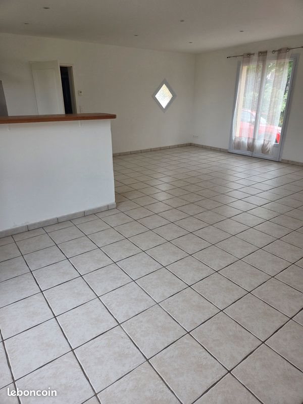 Maison à louer, 100m², Pérignac