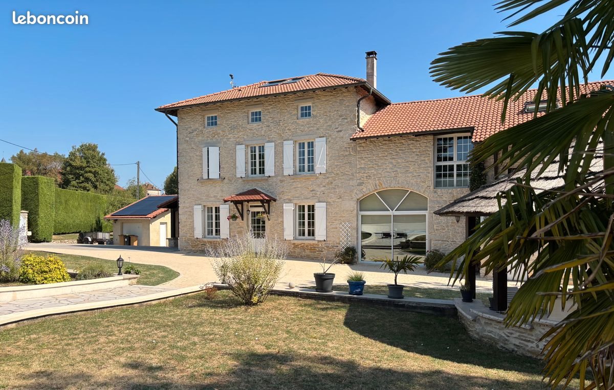 Maison à vendre, 243m², Saint-Baudille-de-la-Tour