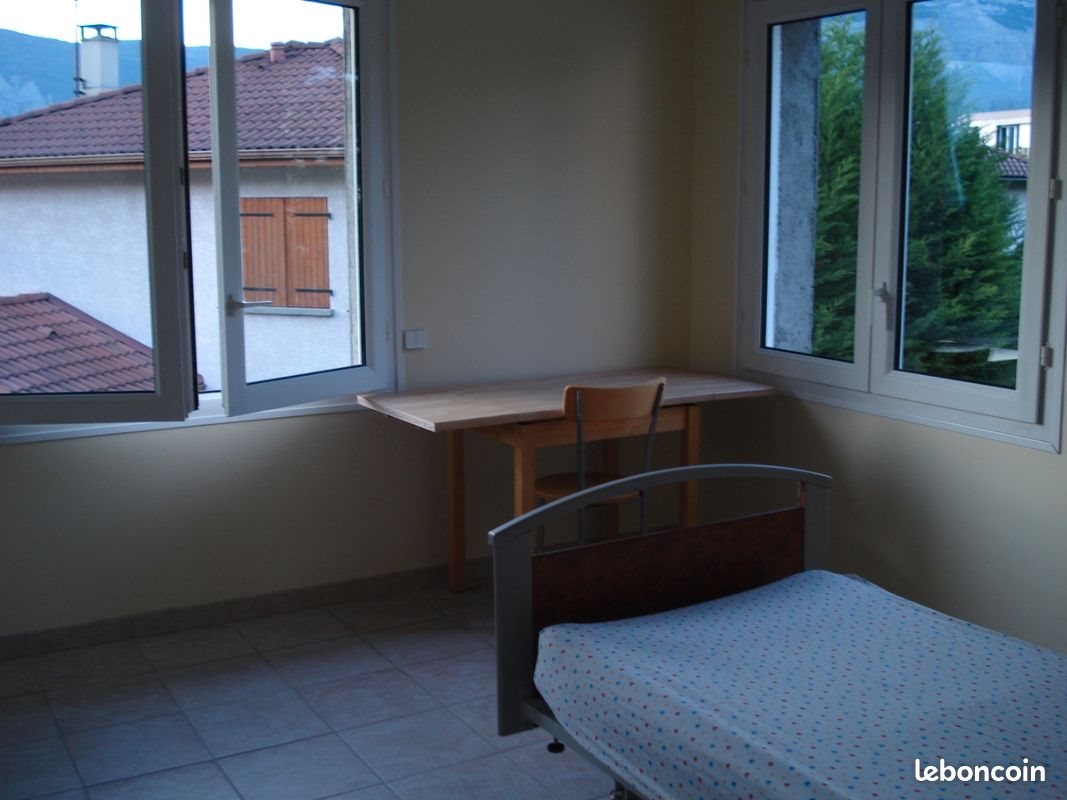 Maison à louer, 80m², Gières