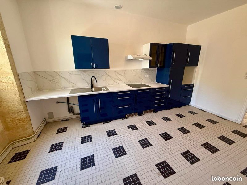 Maison à louer, 160m², Prignac-et-Marcamps
