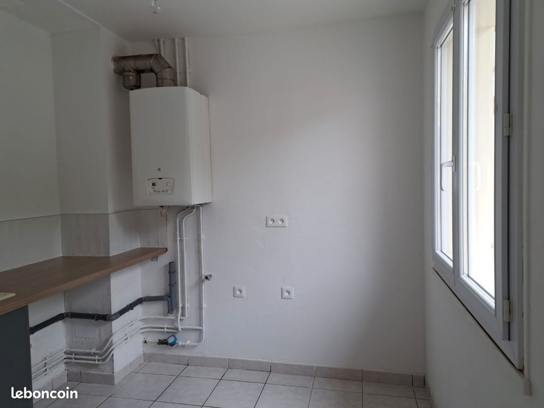 Maison à louer, 74m², Tuffé