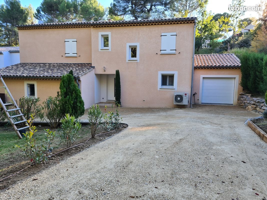 Maison à louer, 90m², Pierrevert