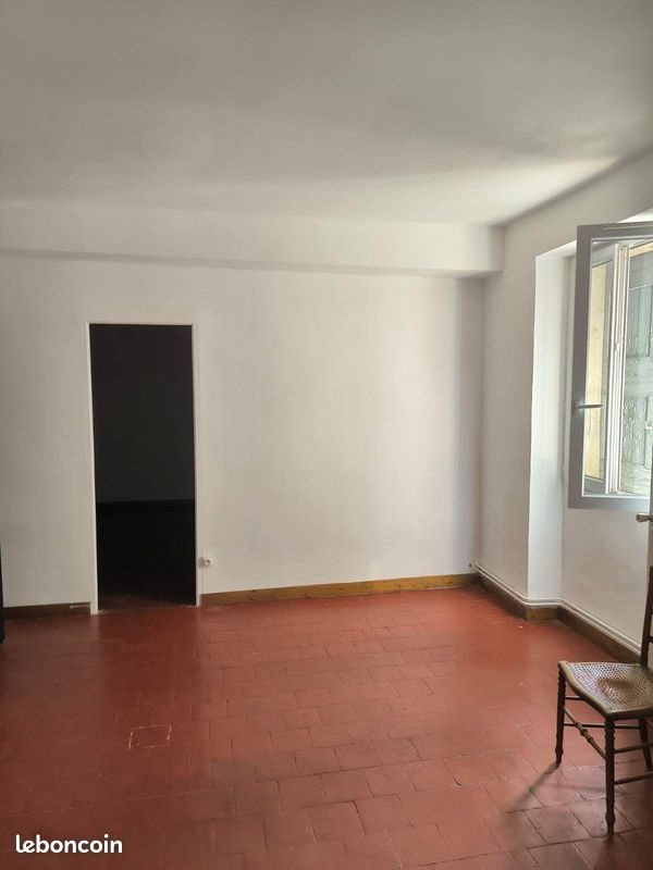 Appartement à louer, 90m², Lodève