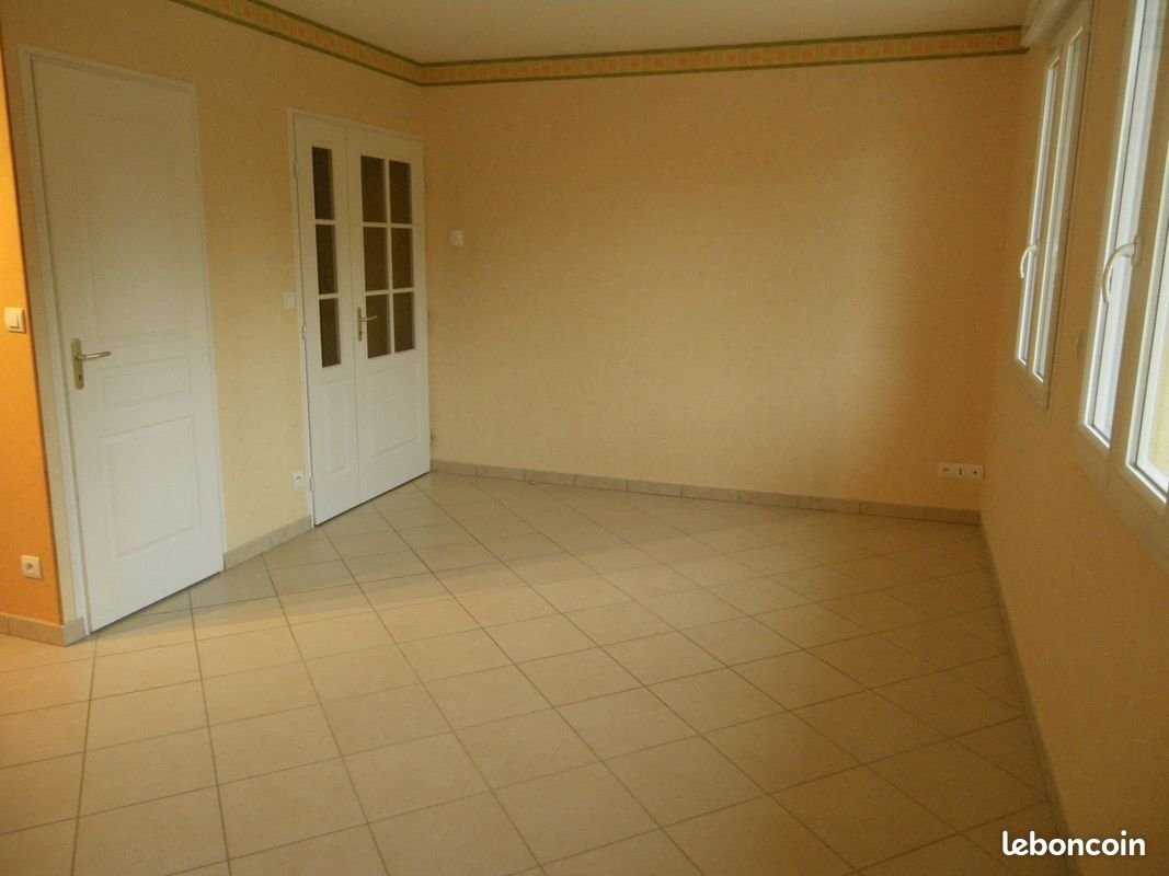 Appartement à louer, 68m², Cluny