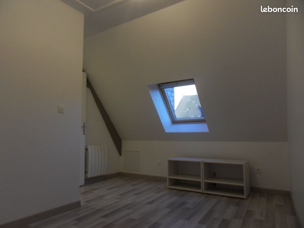 Maison à louer, 30m², Crèvecoeur-le-Grand