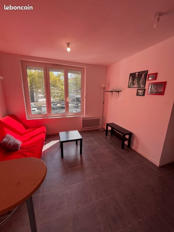 Appartement à louer, 27m², Saint-Nazaire