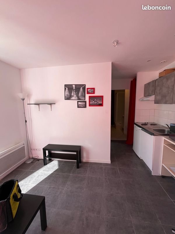 Appartement à louer, 27m², Saint-Nazaire