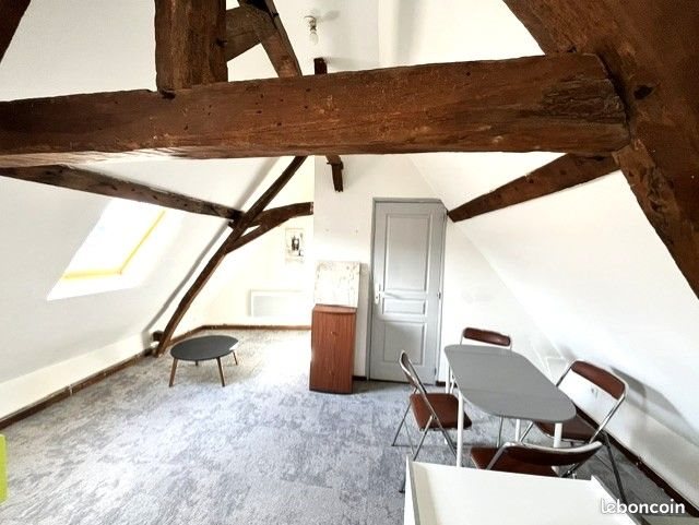 Appartement à louer, 42m², Solesmes