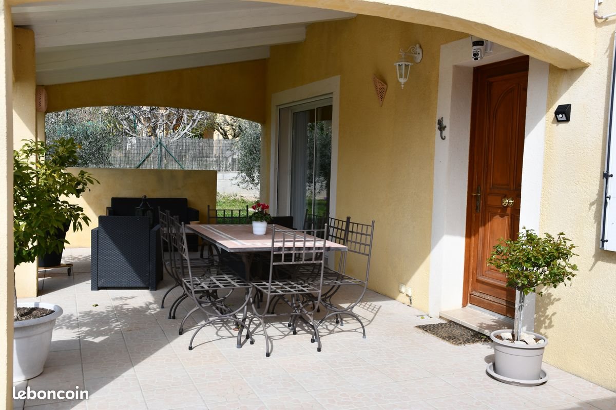 Maison à vendre, 107m², Volx