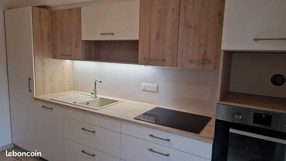 Appartement à louer, 100m², Cogolin