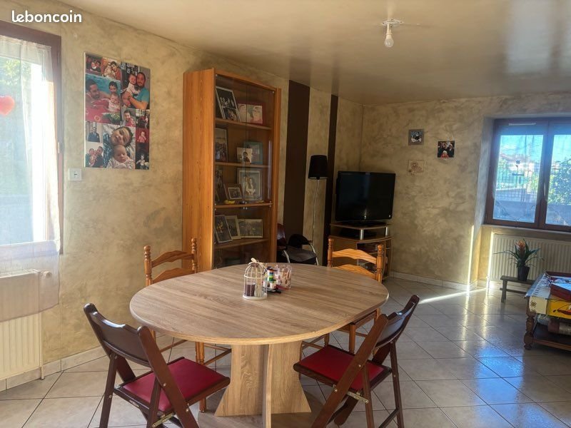 Appartement à louer, 70m², Charmoille