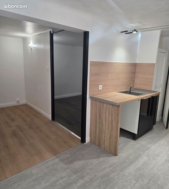 Appartement à louer, 43m², Eguilles