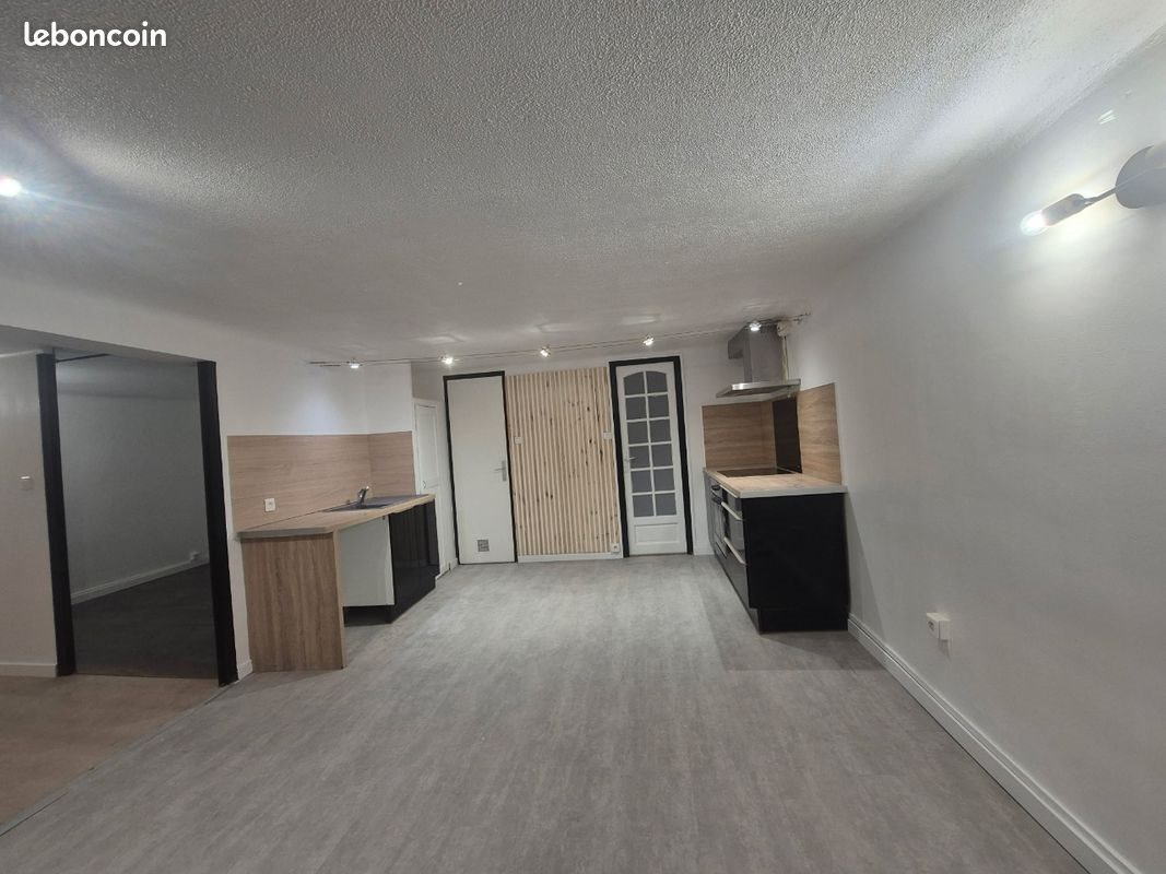 Appartement à louer, 43m², Eguilles