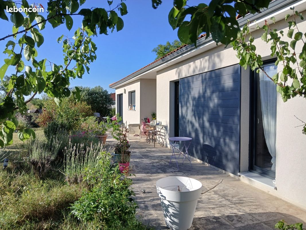 Maison à vendre, 107m², Mizérieux