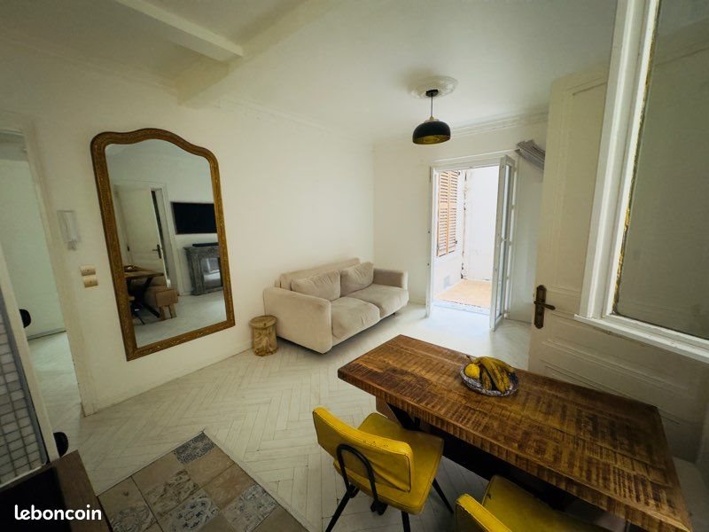 Appartement à louer, 45m², Paris 9ème
