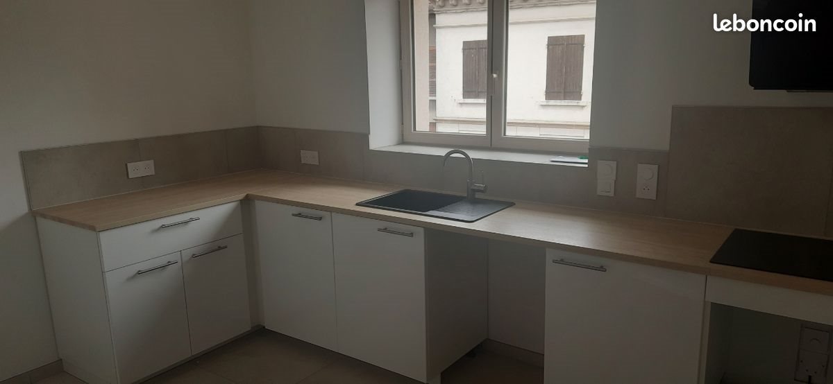 Appartement à louer, 80m², Champier