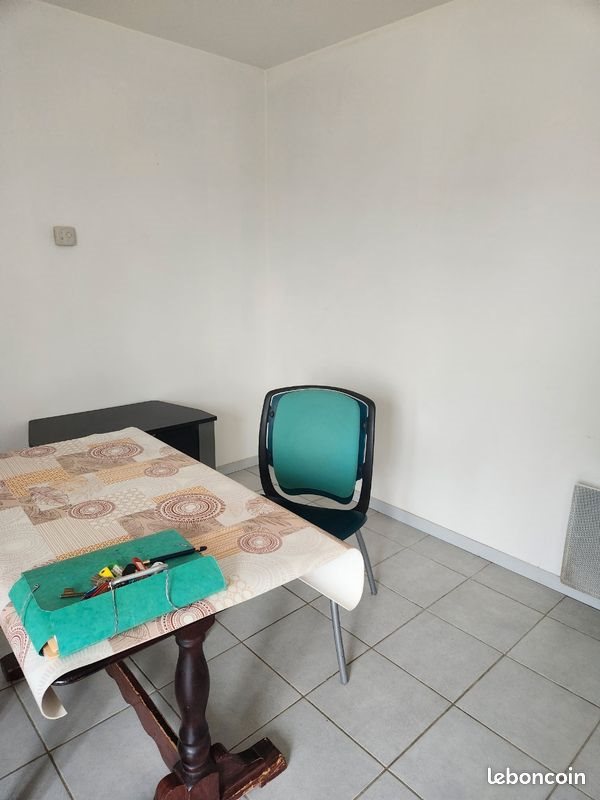 Appartement à louer, 32m², Areines