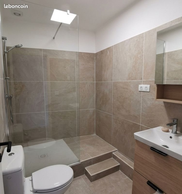 Maison à louer, 75m², Trets