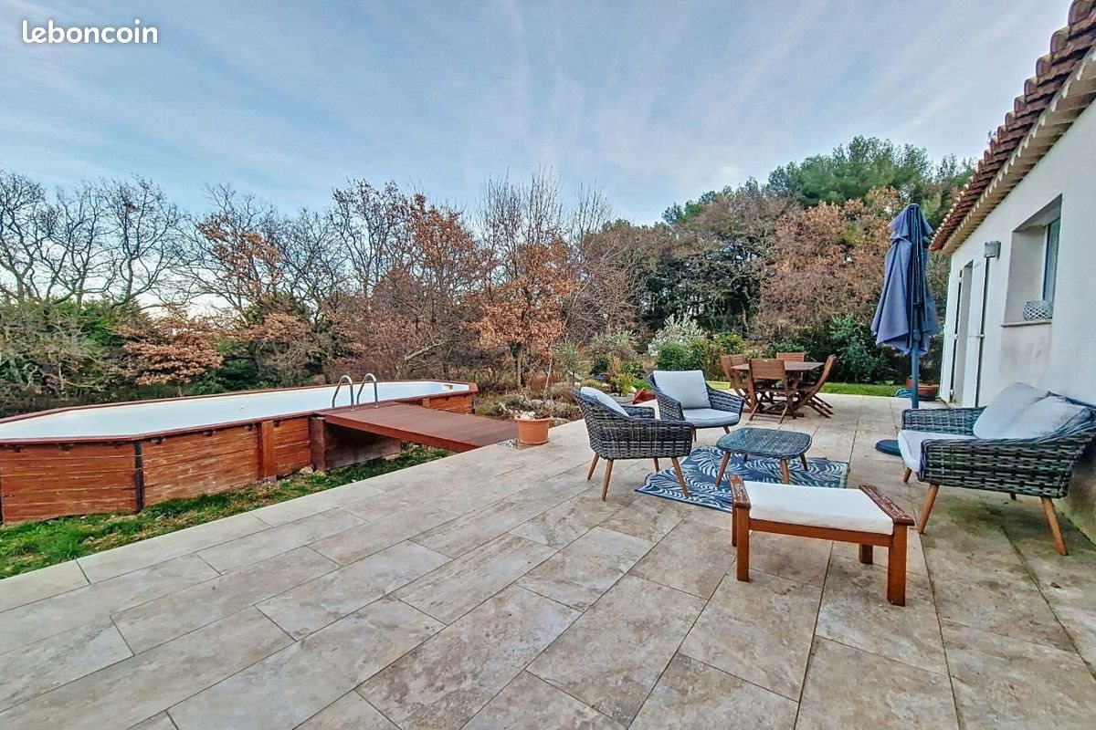 Maison à louer, 100m², Mimet