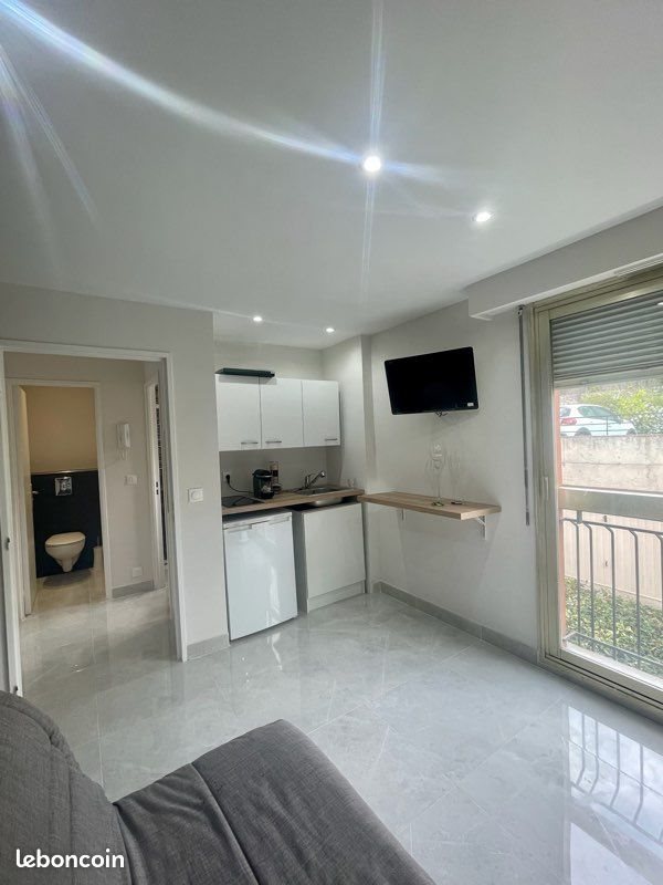 Appartement à louer, 18m², Vence