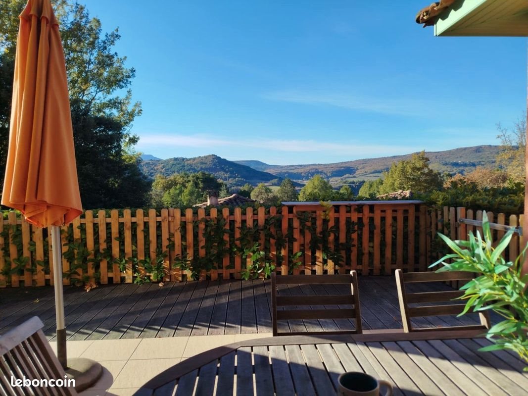 Maison à louer, 70m², Quillan