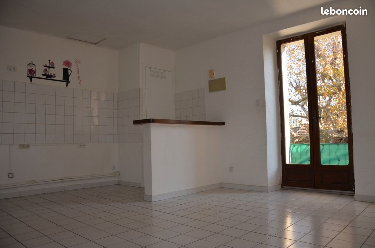 Appartement à louer, 49m², Pernes-les-Fontaines