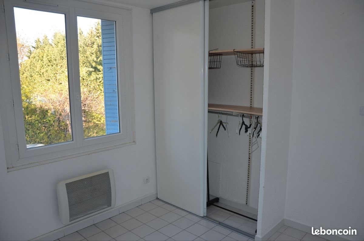 Appartement à louer, 49m², Pernes-les-Fontaines
