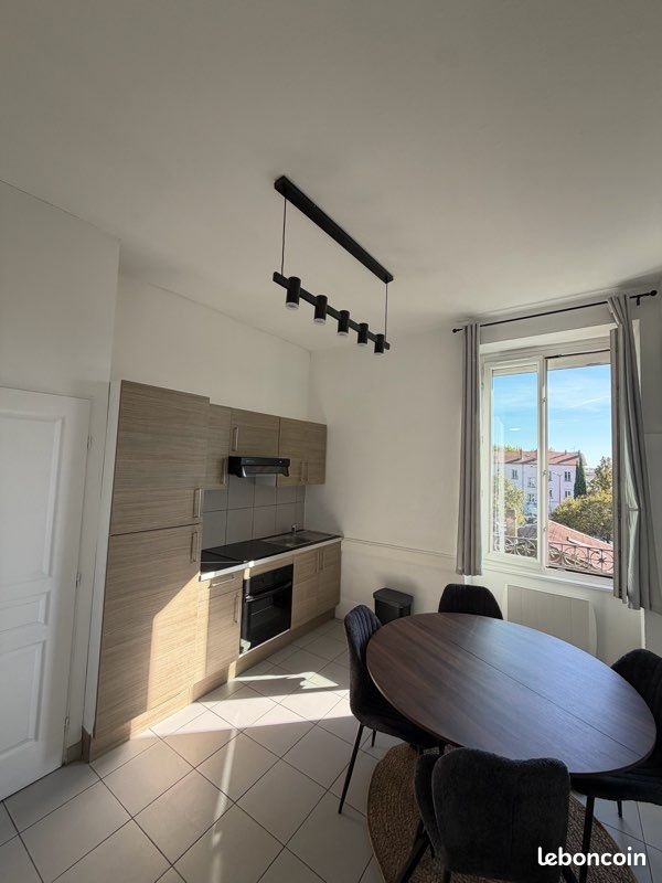 Appartement à louer, 33m², Oullins