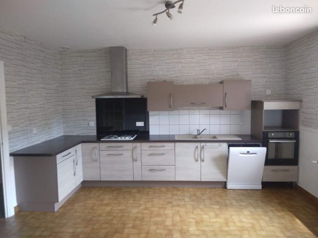 Appartement à louer, 150m², Valsonne