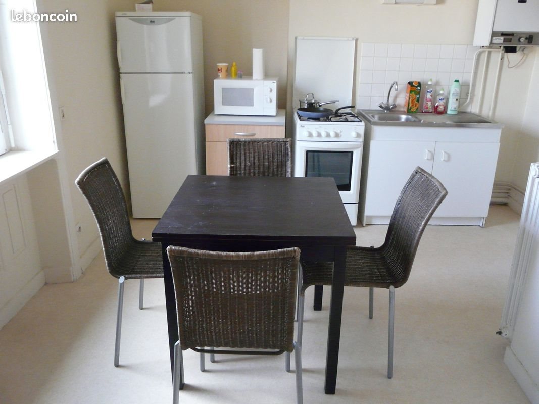 Appartement à louer, 35m², Fougères