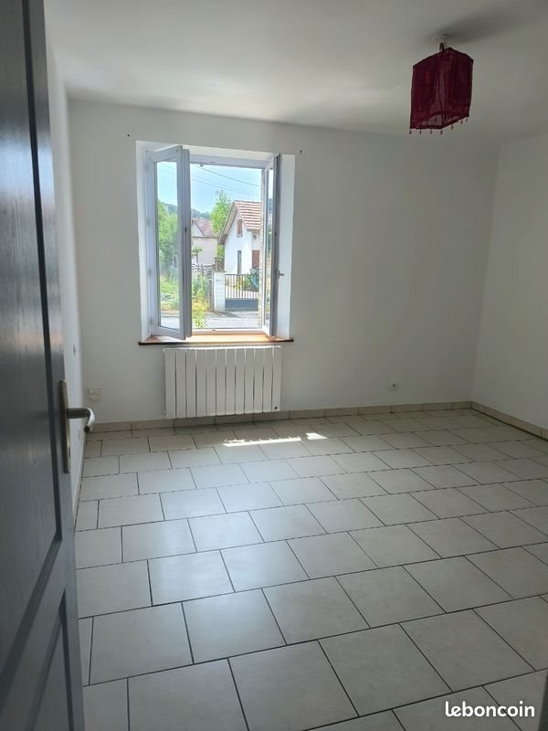 Appartement à louer, 50m², Fontaine-lès-Luxeuil