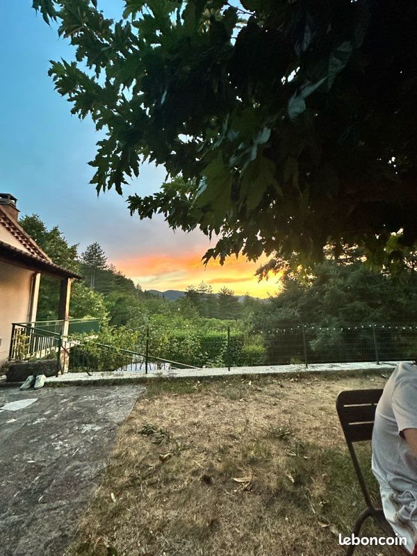 Maison à louer, 80m², Sernhac