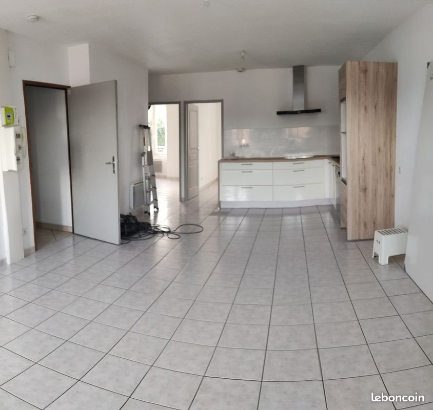 Appartement à louer, 67m², Dampierre-les-Bois