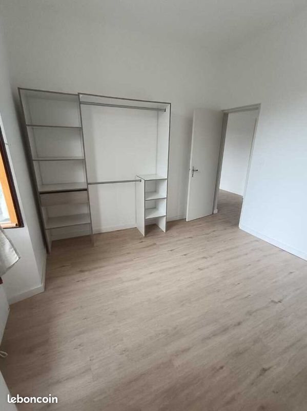 Appartement à louer, 65m², Seissan