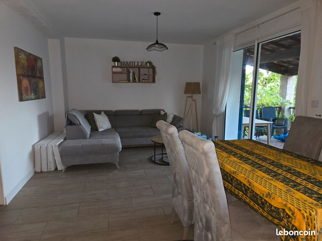 Appartement à louer, 65m², Ginasservis