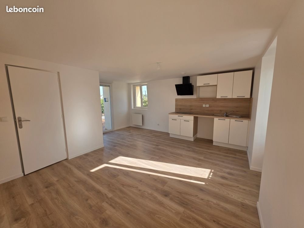 Appartement à louer, 35m², L'Huisserie