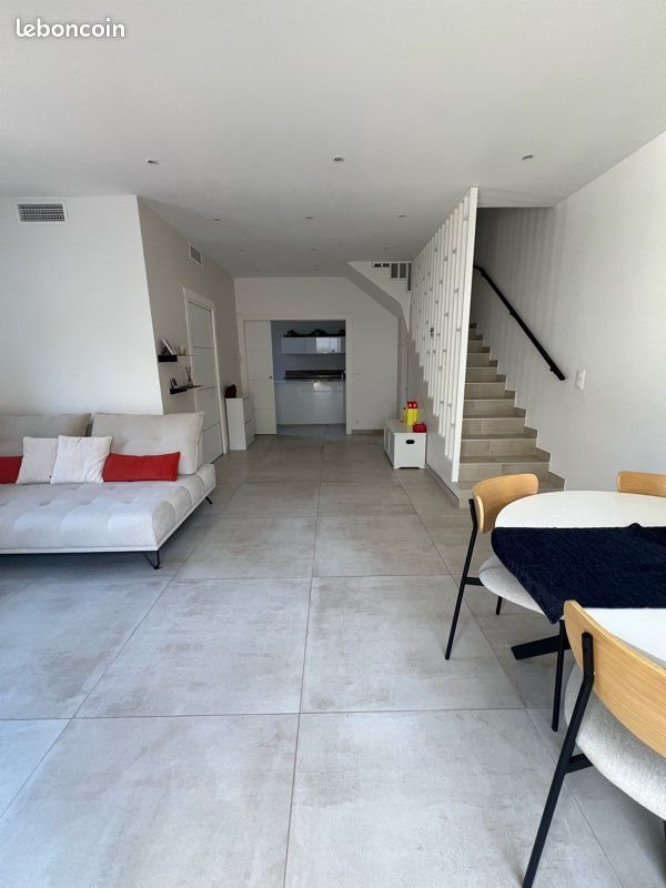 Maison à vendre, 95m², La Roquette-sur-Siagne