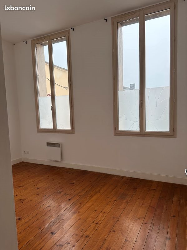 Appartement à louer, 50m², Lussac
