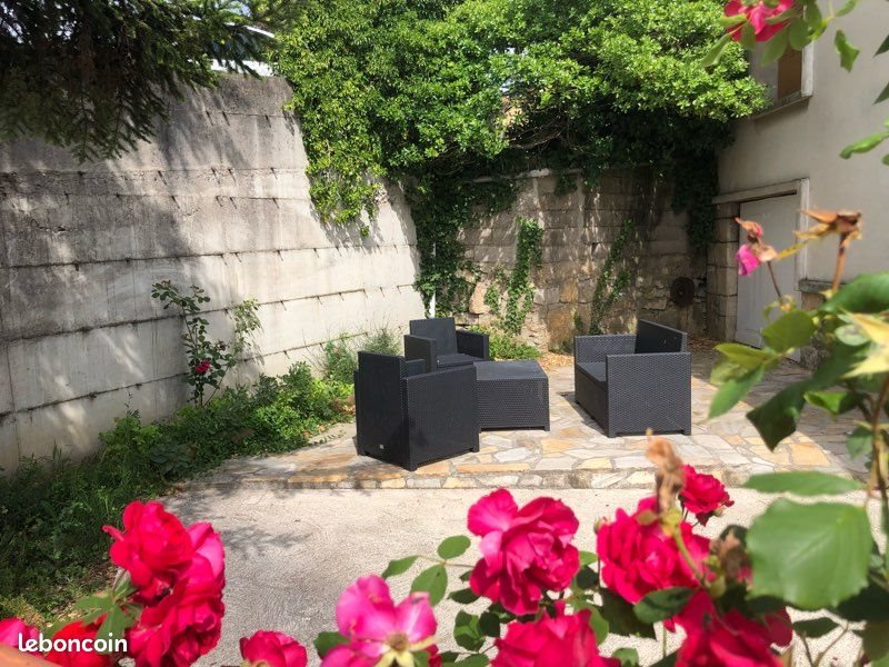 Appartement à louer, 47m², Aubenas