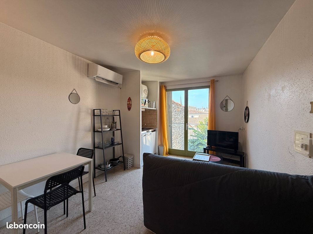 Appartement à louer, 27m², Nîmes