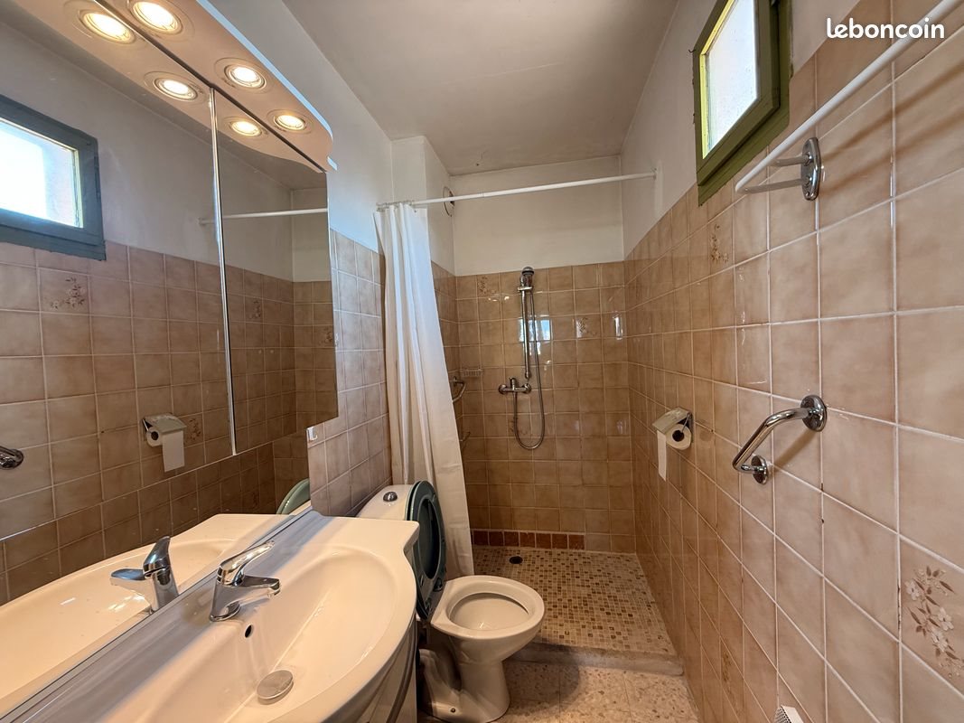 Appartement à louer, 27m², Nîmes