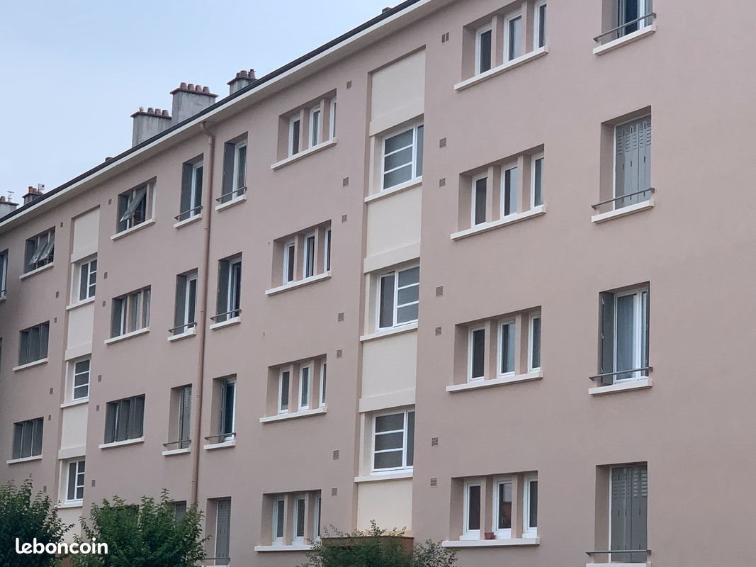 Appartement à louer, 53m², Sathonay-Camp