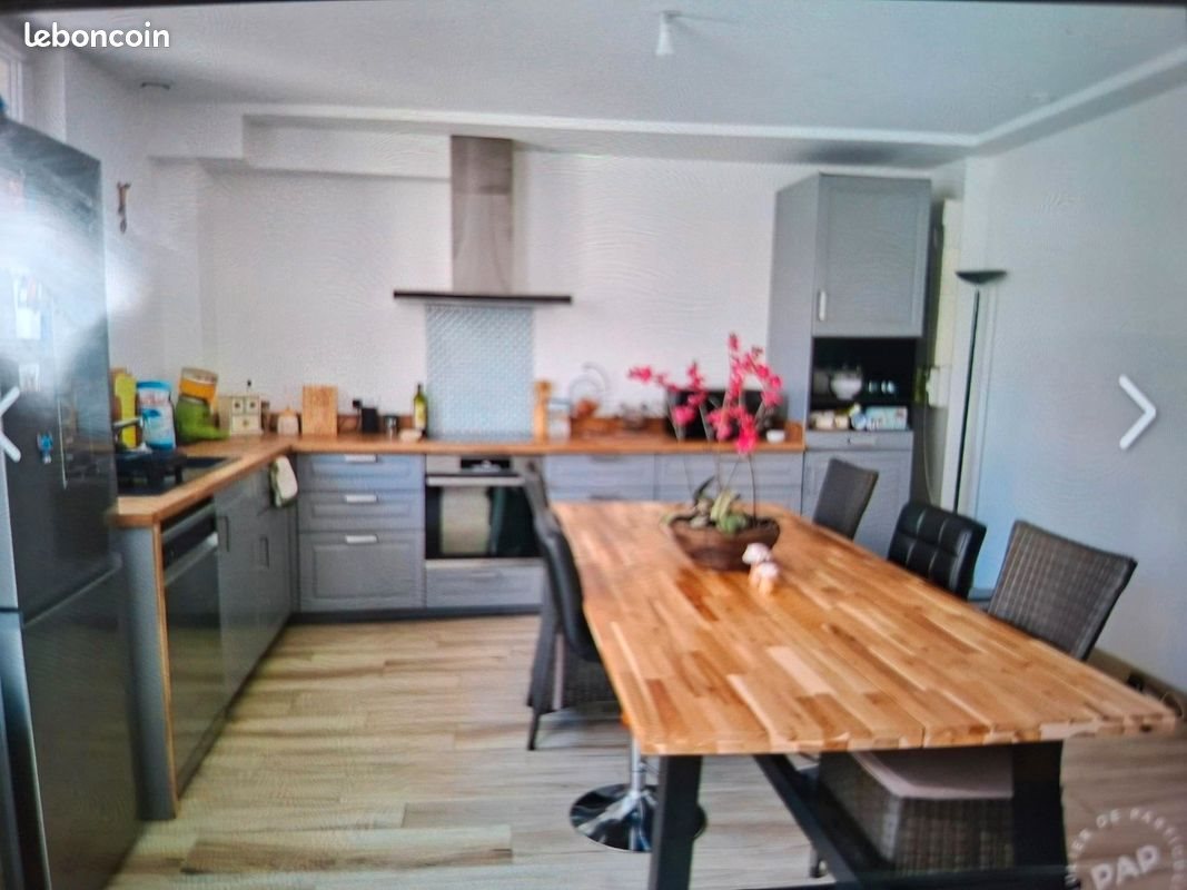 Maison à louer, 90m², Issou