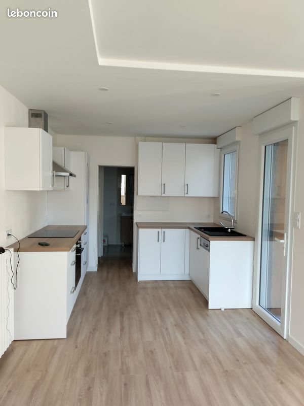 Maison à louer, 67m², Fougères