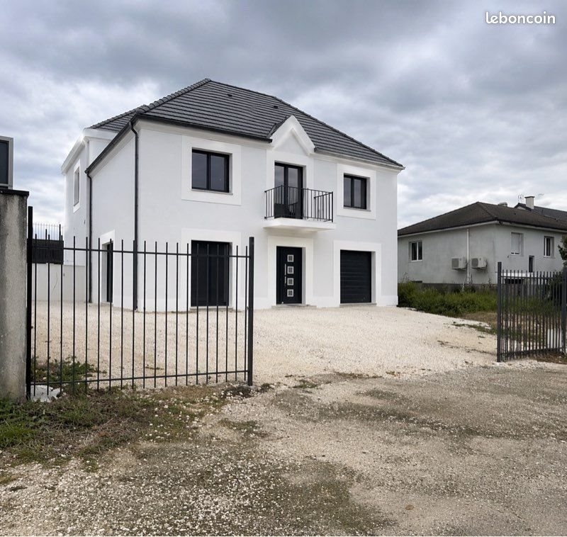 Maison à louer, 130m², Chaingy