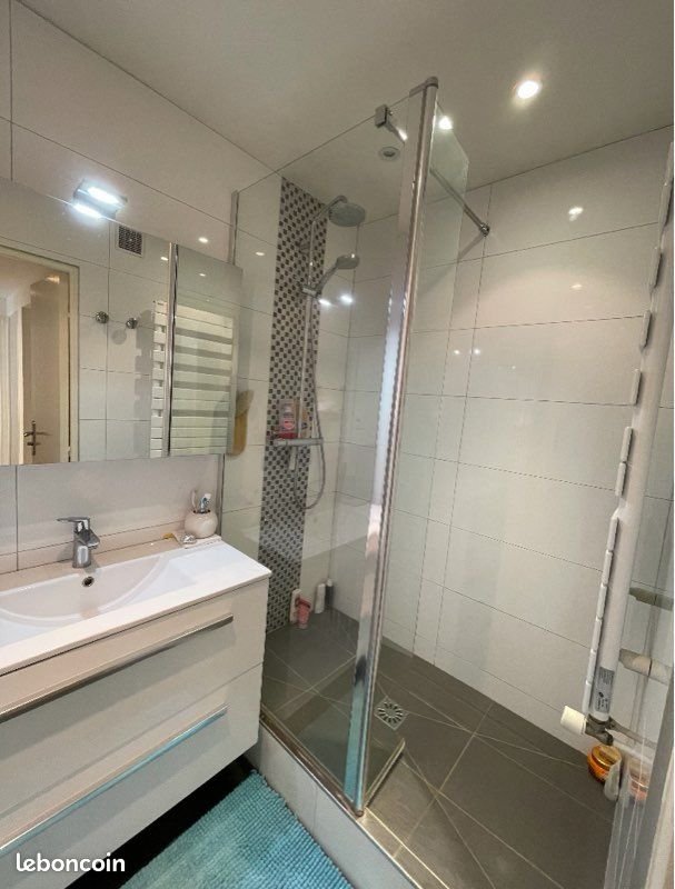 Appartement à louer, 66m², Courbevoie