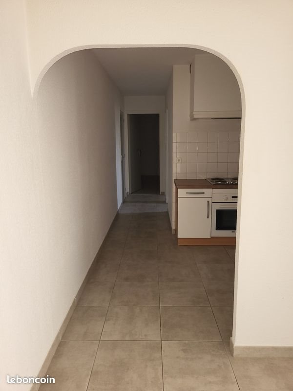 Appartement à louer, 58m², Pia